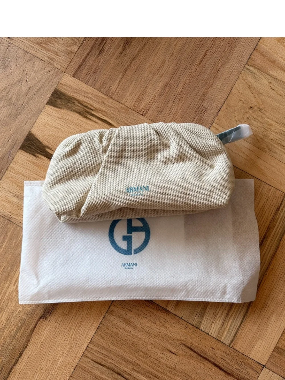 NEW ARMANI Cosmetic Beauty Bag